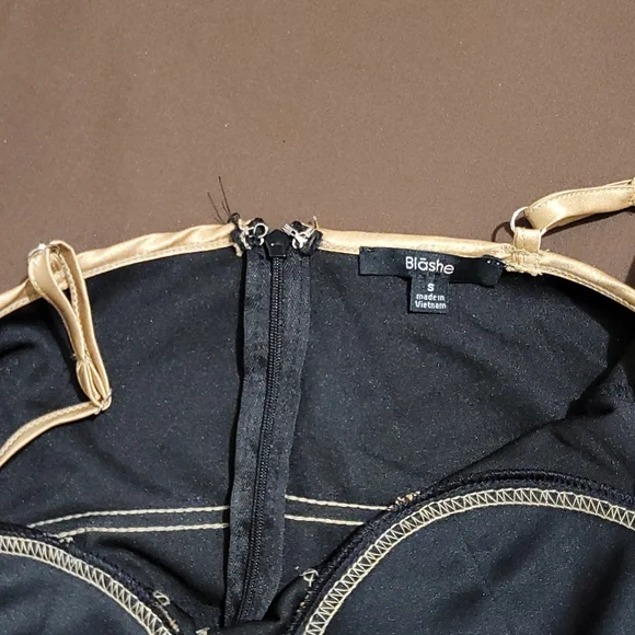 Dress - Picture 3 of 3